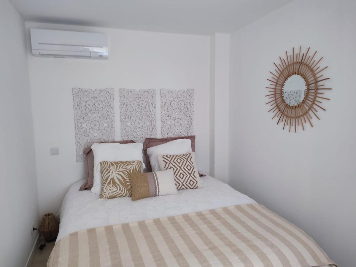 Magnifique Appartement 2 Chambres Avec 50 M2 De Jardin Privatif La Crau Luaran gambar