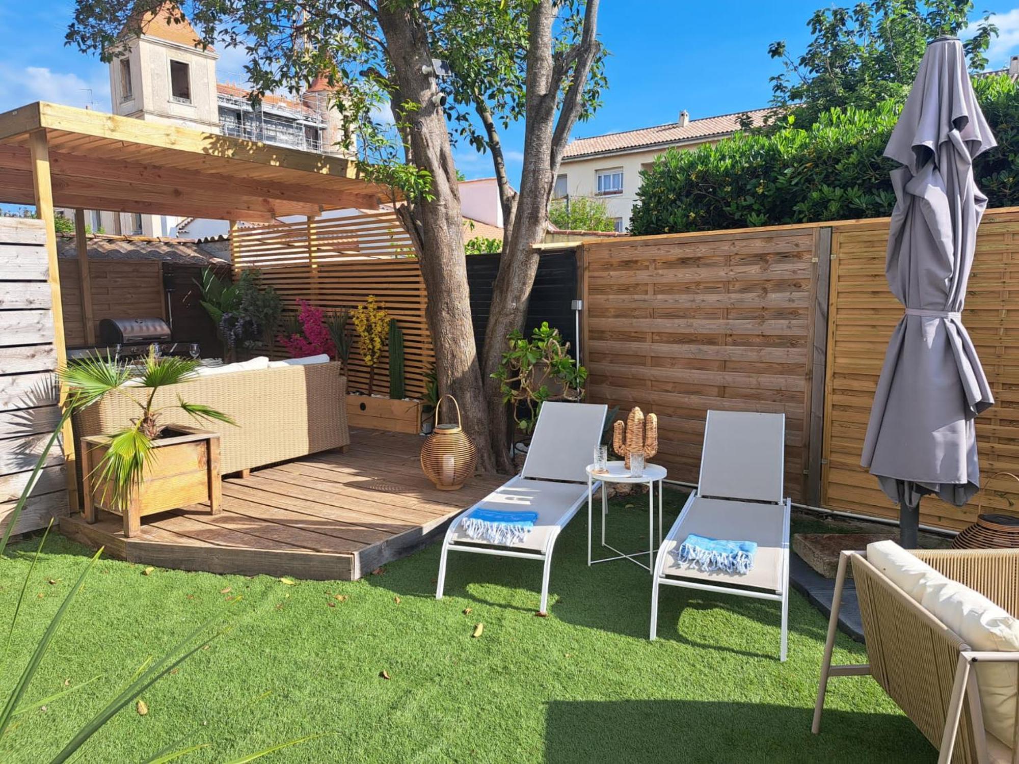 Magnifique Appartement 2 Chambres Avec 50 M2 De Jardin Privatif La Crau Luaran gambar
